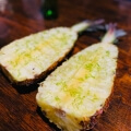 Abacaxi com raspas de limão e cachaça